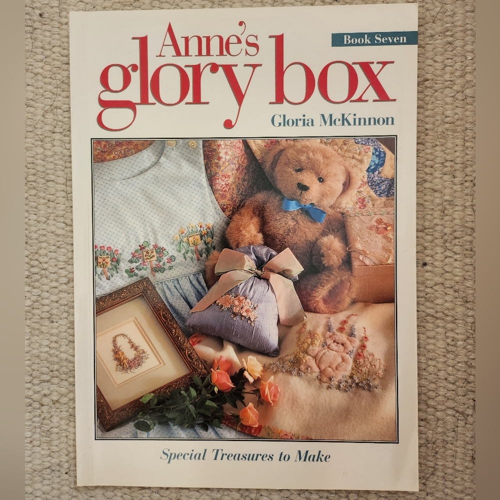 Anne's Glory Box Book Seven Gloria McKinnon 2011